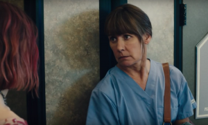 Umkleideszene, Mutter